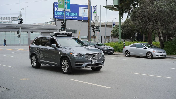 Guida autonoma: Volvo XC90 è pronta per il livello 4