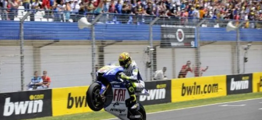 MotoGP a Jerez: Rossi c'è! Lorenzo no