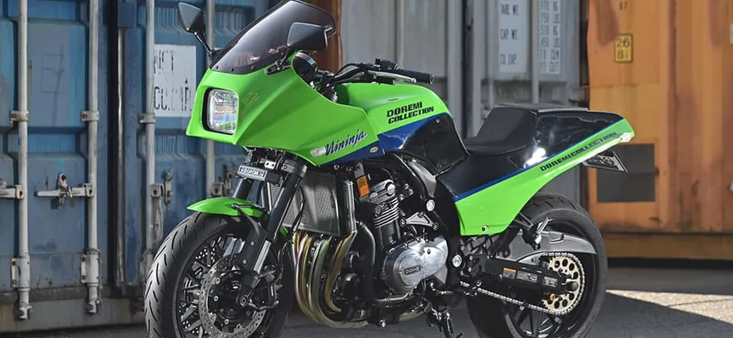 La Kawasaki Z900RS si trasforma nella mitica GPZ900R