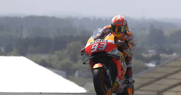 MotoGP Qualifiche: Marquez “beffa” Petrucci, gran secondo. Lorenzo in prima fila.