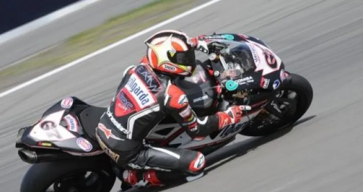 WSBK: il team Sterilgarda smentisce le voci riguardanti il ritiro dal mondiale