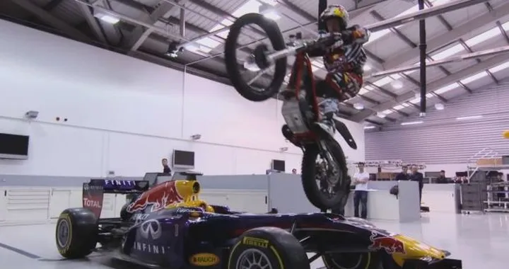 Dougie Lampkin in Trial da Red Bull Racing