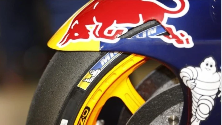 MotoGP Silverstone 2016: Michelin sfida il meteo inglese