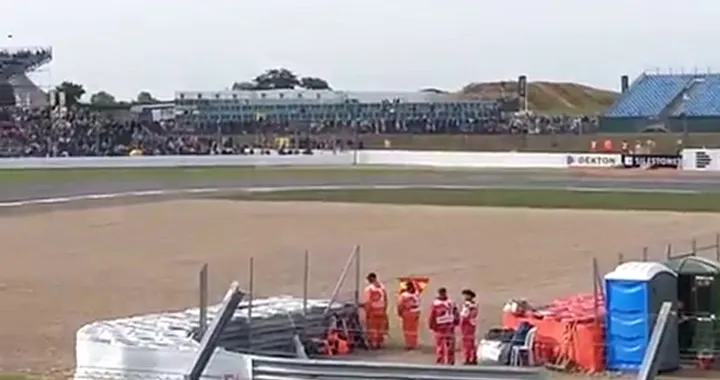 Lincidente di Marquez nel WarmUp del GP di Gran Bretagna