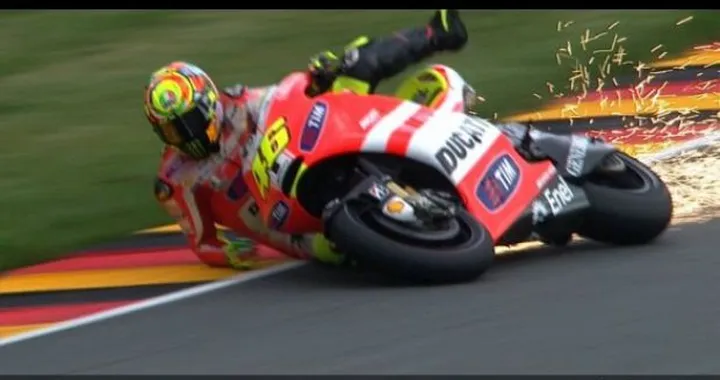 MotoGP: troppe cadute al Sachsenring. E' polemica gomme