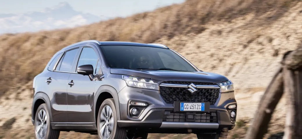 Suzuki S-Cross Hybrid 2022: prova, prezzi, allestimenti