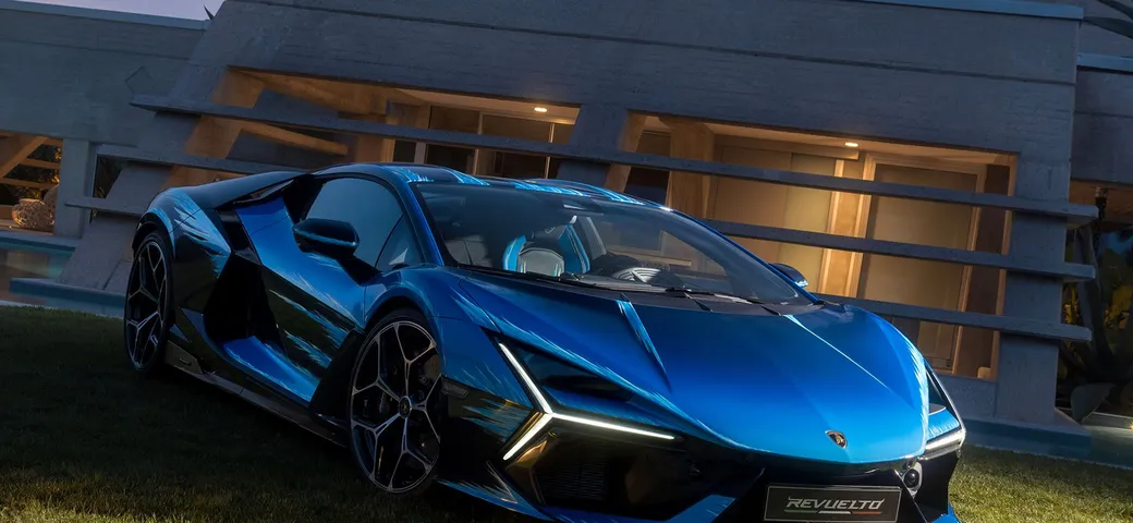 Lamborghini Revuelto Opera Unica: la supercar scolpita dal mare di Sardegna