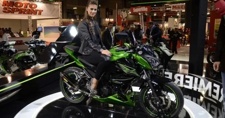 Kawasaki Z300 2015: nuove immagini, video e dettagli della piccola 'Z'