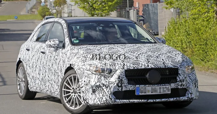Mercedes Classe A 2018: foto spia