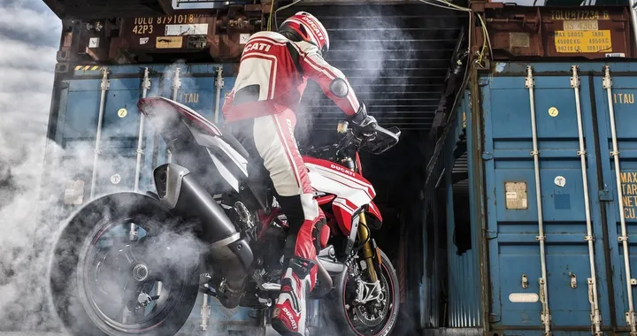 Ducati Hypermotard 939