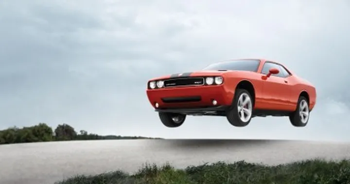 Dodge Challenger: nel 2009 arriva il cambio manuale