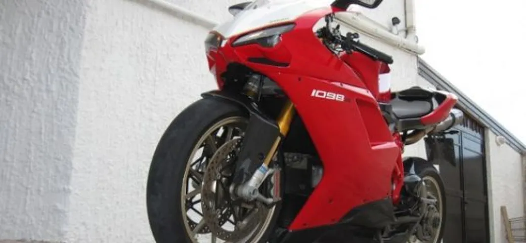 Scatto in Corsa: Ducati 1098R