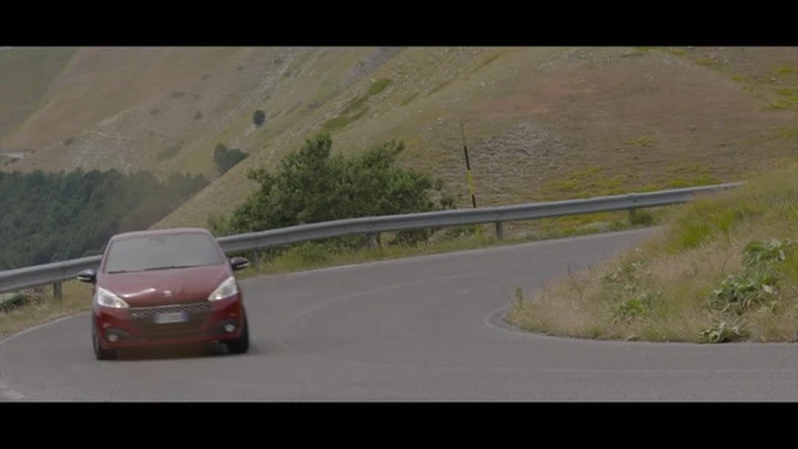Peugeot 208 GTi by Peugeot Sport: l'assetto sportivo