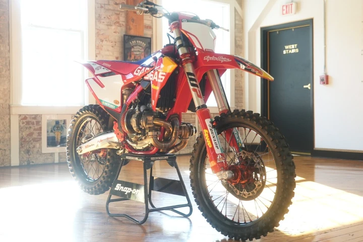 GasGas MC450F turbo: 93 CV e una nuova era del motocross