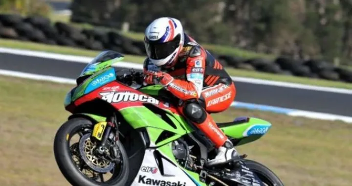 WSS: a Valencia Joan Lascorz vince a man bassa, Sofuoglu e Davies completano il podio