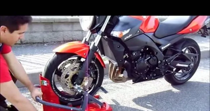 Cavalletto universale per moto GPR Pro Stand 1