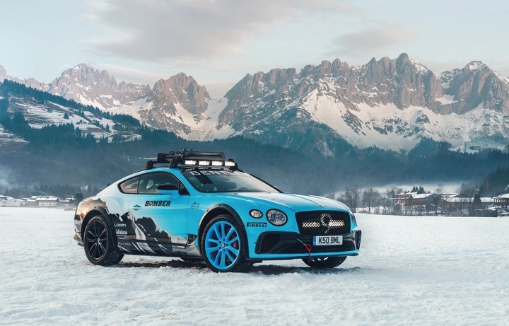 Bentley Continental GT alla GP Ice Race 2020 con Catie Munnings