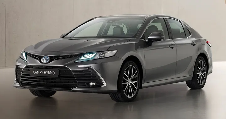 Toyota Camry Hybrid 2021: ecco la versione per l'Europa