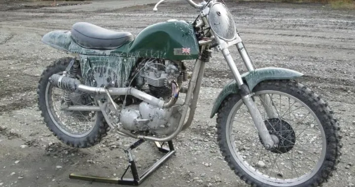 Metisse Mk3 Scrambler: la moto amata da Steve McQueen su eBay