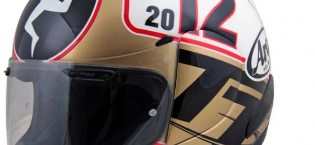Arai presenta il terzo casco della linea Limited TT Series by Aldo Drudi