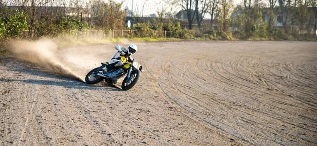 Di Traverso Flat Track School: il traverso per tutti