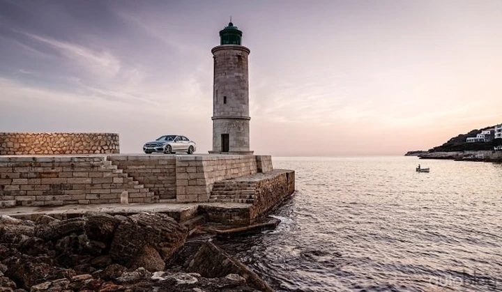 Nuova Mercedes Classe C: informazioni e prima prova su strada