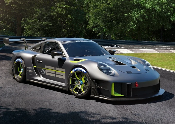Porsche 911 GT RS Clubsport 25: edizione speciale da pista