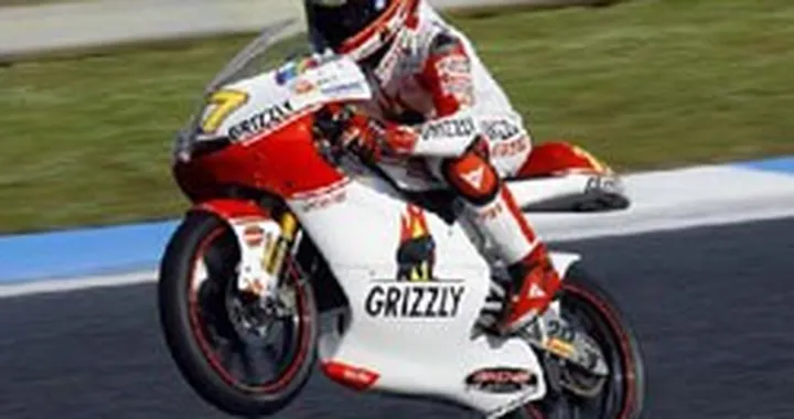 Shangai, QP1: Bradl in testa nella 125, Bautista nella 250