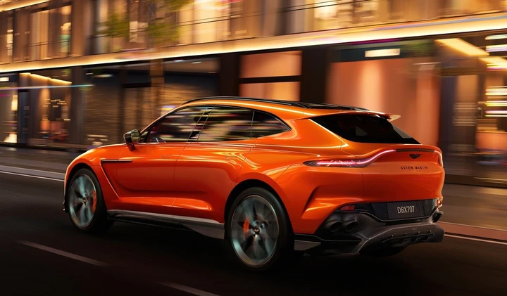 Aston Martin DBX707 motore