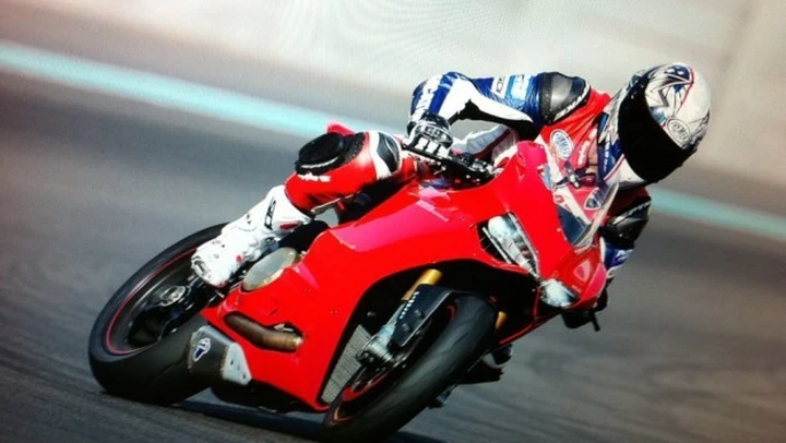 Troy Bayliss torna a Misano per test con la Panigale