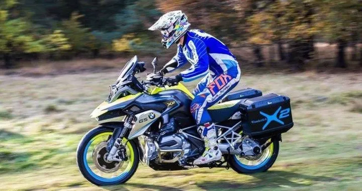 BMW R1200GS LC ibrida 2WD by Wunderlich