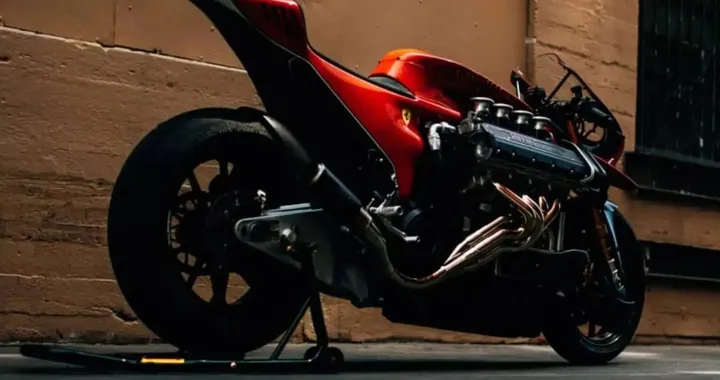 La moto col motore Ferrari V8 venduta per oltre 500 mila dollari