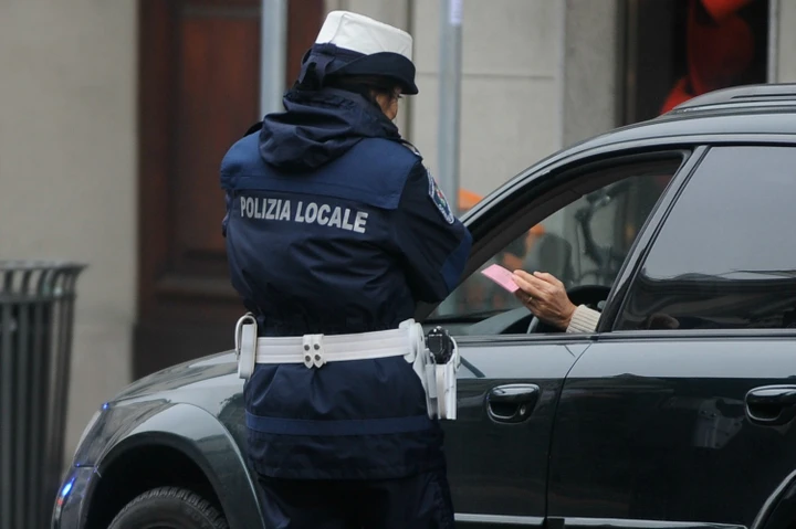 Multe: fino a 169 euro se vai piano