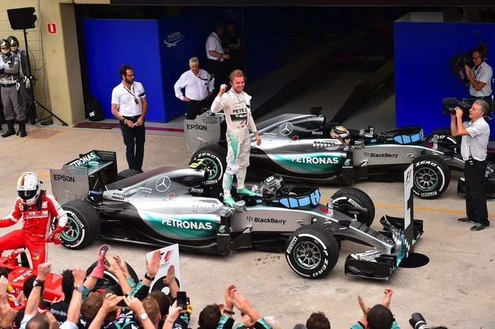 F1 GP Brasile 2015: Rosberg trionfa davanti a Hamilton e Vettel