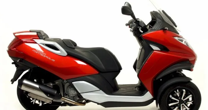 Arrow/Giannelli: novità per Peugeot Metropolis e Geopolis e Kymco XCiting 400i