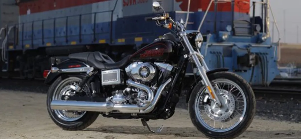 Harley-Davidson Dyna Low Rider 2014 [VIDEO]