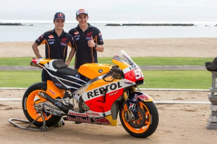 MotoGP 2015: Marquez e Pedrosa svelano la nuova Honda RC213V a Bali