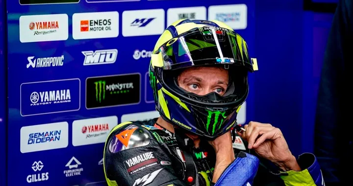 Valentino Rossi, sconfitta in tribunale: dovrà risarcire gli ex custodi della villa