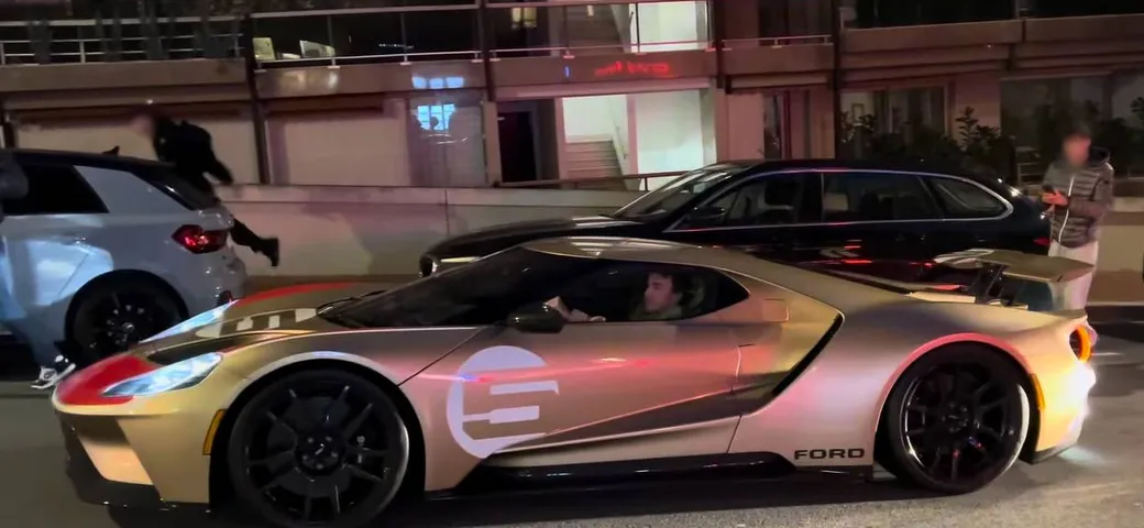 Fernando Alonso a Monte Carlo con la Ford GT | Video