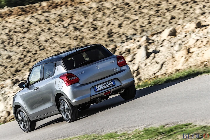 Vendite auto Italia: discesa senza fine