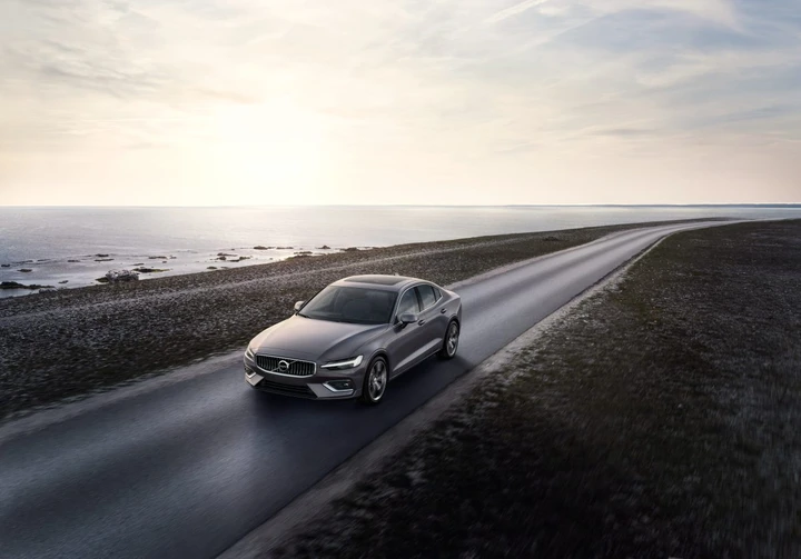 Volvo taglia 3.000 posti di lavoro per affrontare la crisi economica