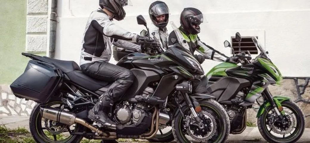 Kawasaki: nuove colorazioni per le Versys 2018