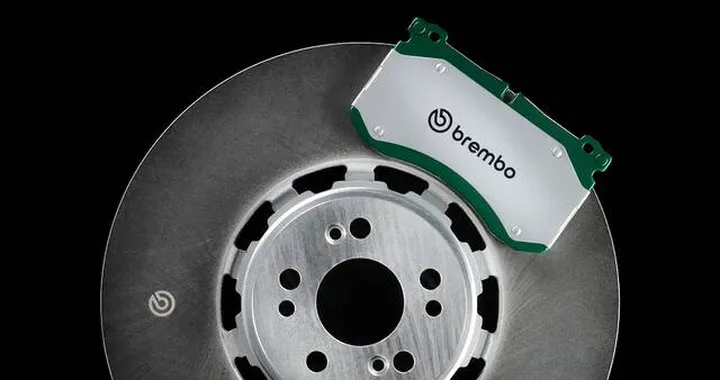 Brembo, il nuovo kit per i freni riduce le emissioni del 90%: come funziona
