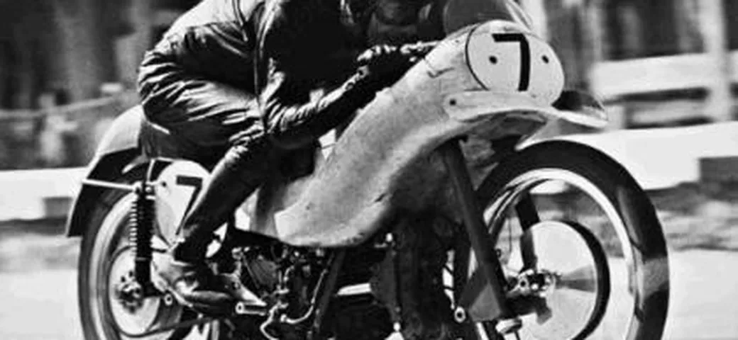Amarcord: Enrico Lorenzetti, “aristocratico” e geniale campione della Moto Guzzi