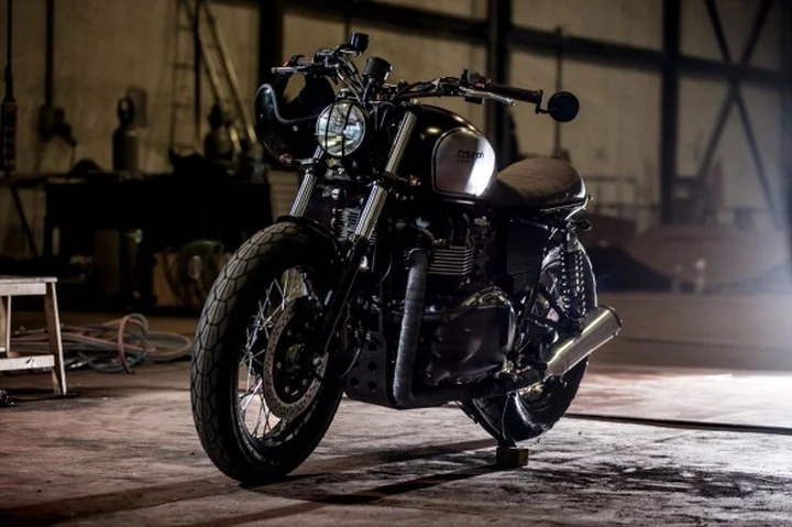 Triumph Bonneville SE by Maccomotors