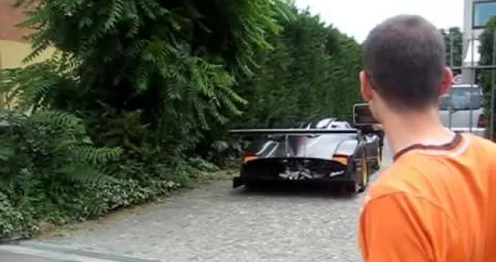 Pagani Zonda R: un breve giretto su strada