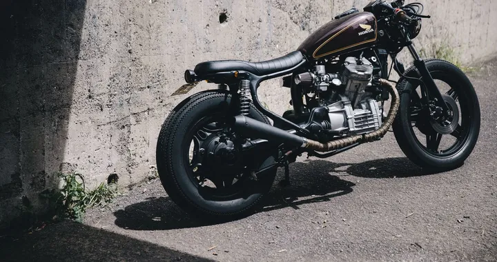 Honda CX500 Cafè Racer: la special di Brad