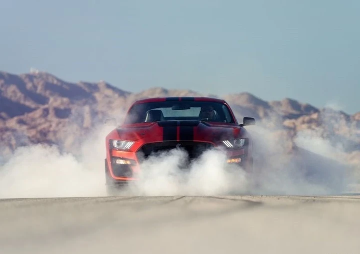 Tuning o restomod: in vendita il Ford Predator da 760 CV della Shelby GT500