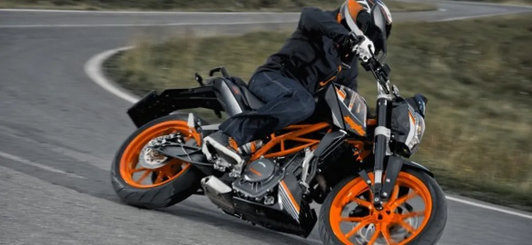 KTM 390 Duke 2014: furto e incendio compresi nel prezzo fino al 31 marzo 2014