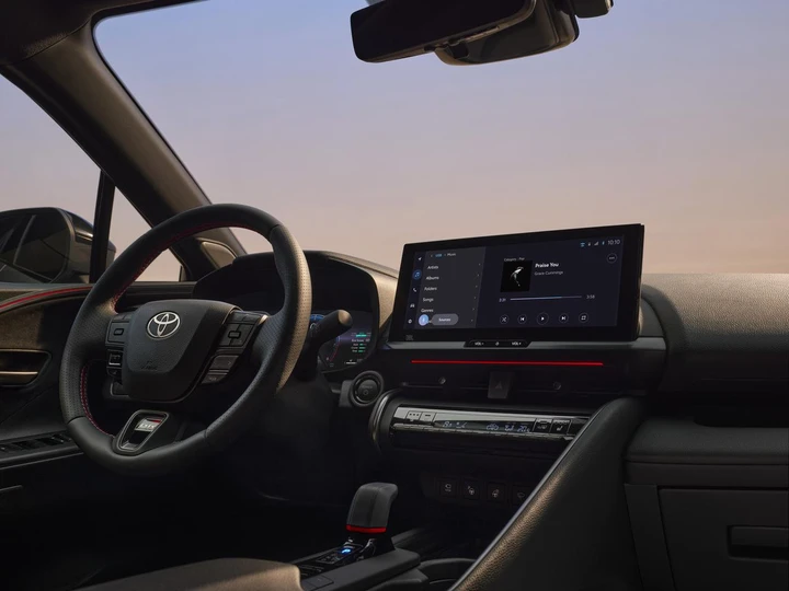 Nuovo Toyota C-HR Italia